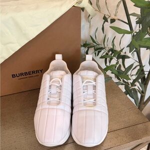 Burberry White Quilted Leather Slip-On Sneakers